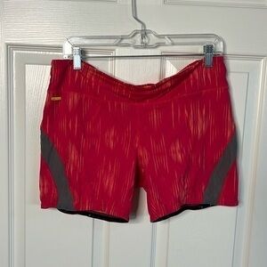 Lole legging shorts. Mesh details. Rubberized legs to ensure they stay in place